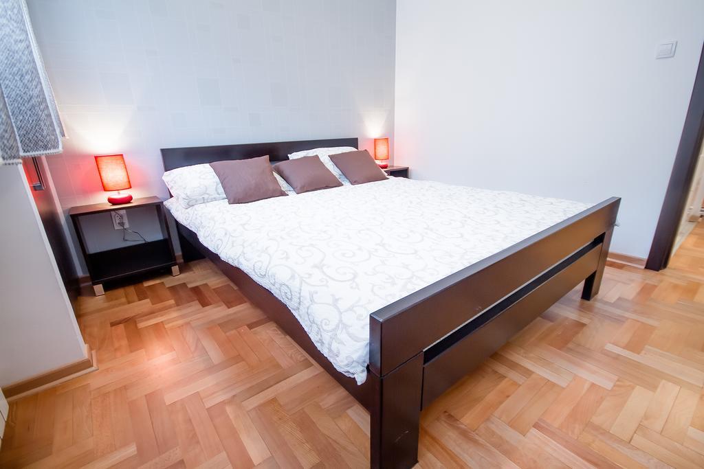 Apartments King Milan, City Center Белград Стая снимка