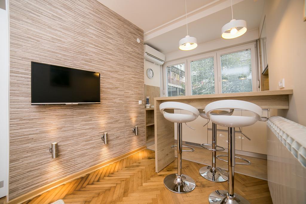 Apartments King Milan, City Center Белград Екстериор снимка
