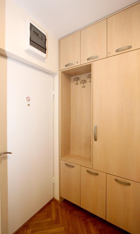 Apartments King Milan, City Center Белград Екстериор снимка
