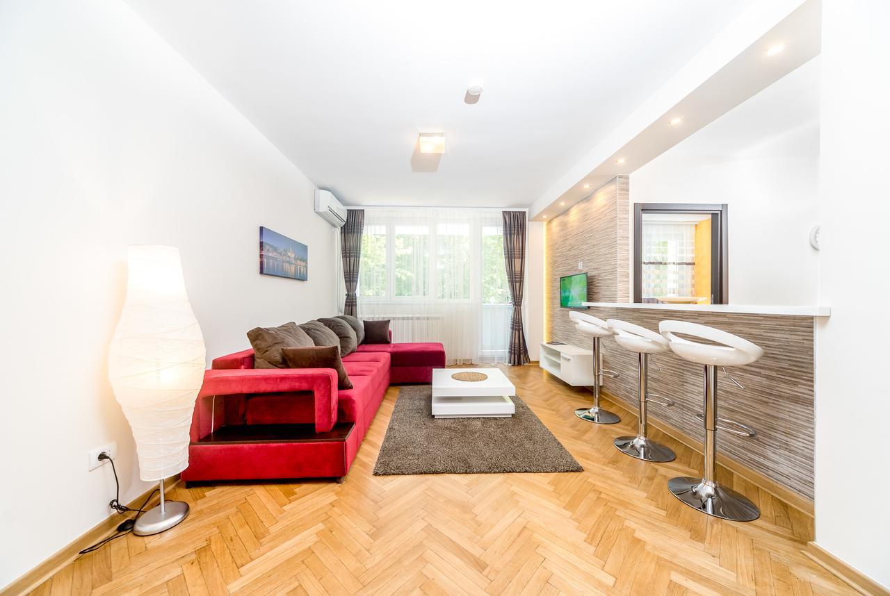 Apartments King Milan, City Center Белград Екстериор снимка