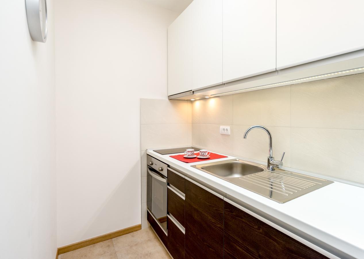 Apartments King Milan, City Center Белград Екстериор снимка