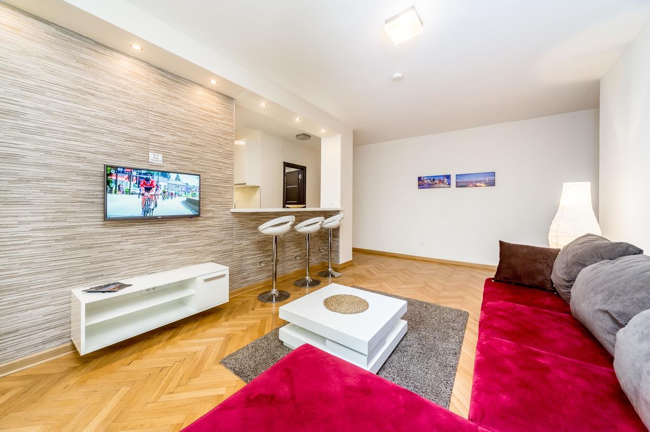 Apartments King Milan, City Center Белград Екстериор снимка