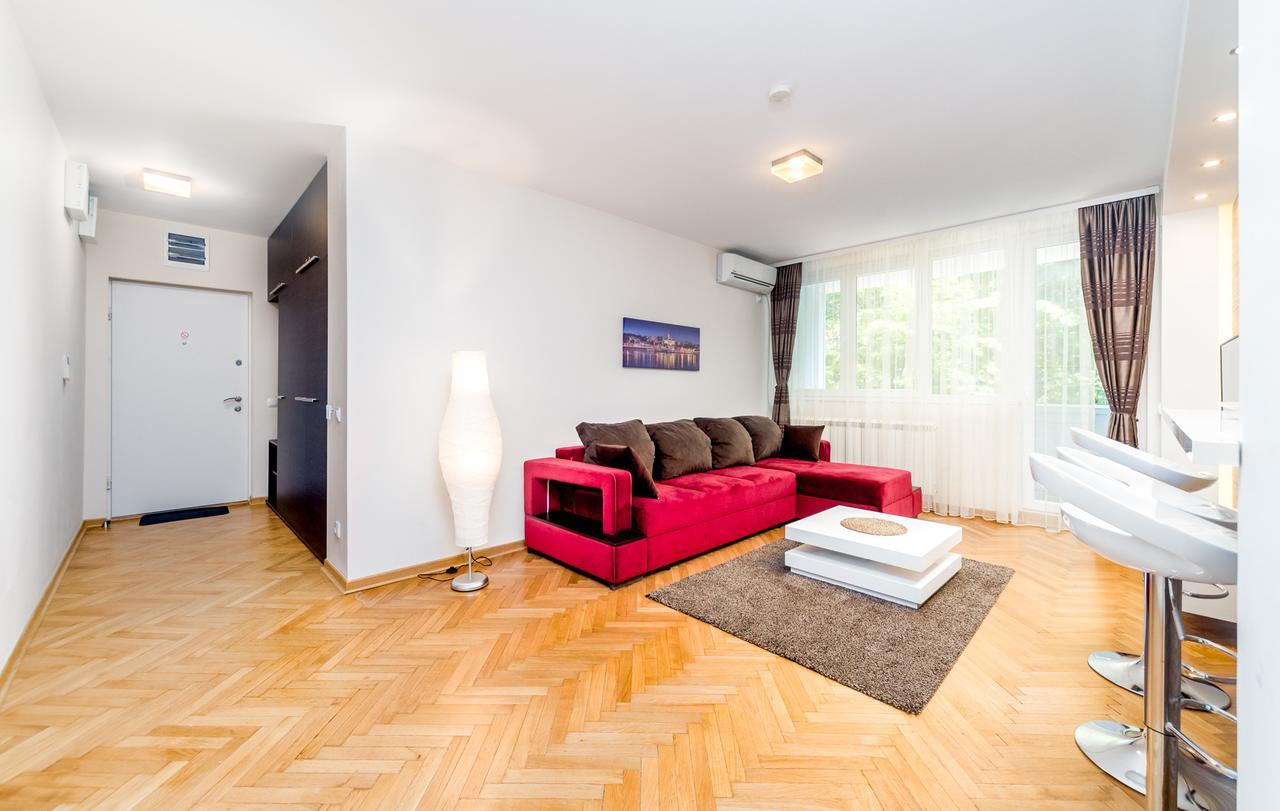 Apartments King Milan, City Center Белград Екстериор снимка