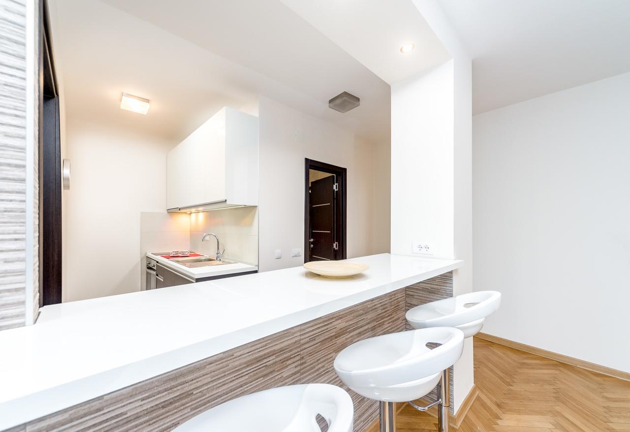 Apartments King Milan, City Center Белград Екстериор снимка